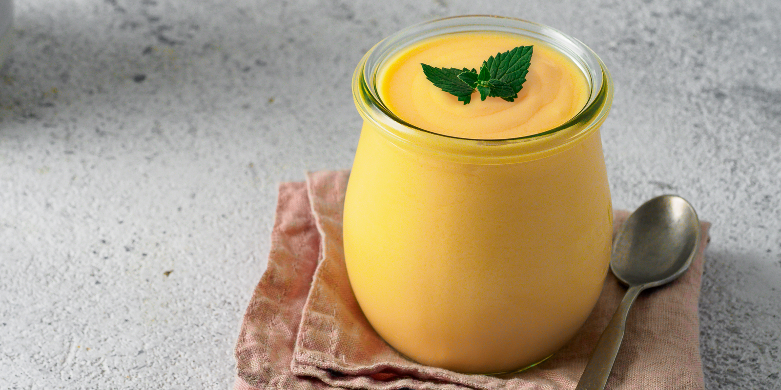 Turmeric Banana Smoothie