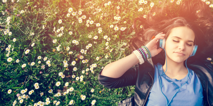 5 Healthy + Natural Ways to Get a Dopamine Hit