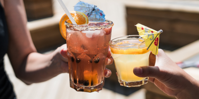 3 Devious Ways Sugar Dehydrates You