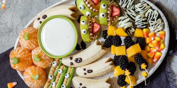 3 Healthy Halloween Treats to Ward Off Those Spooky Sugar Crashes