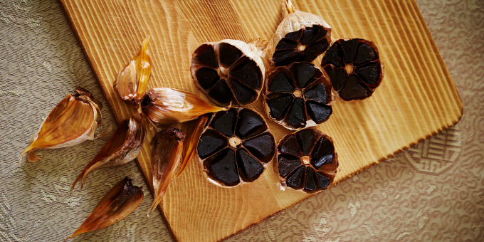 Don’t Ignore these Underrated Antioxidant Powerhouses: 5 Black Foods You Should be Eating