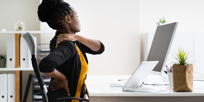 Jaw Pain, Back Ache + Anxiety: The Hidden Signs of a Heart Attack in Women