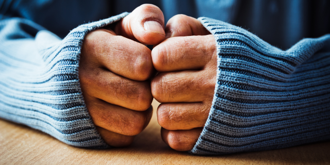 7 Chilling Signs and Symptoms of Raynaud’s Disease