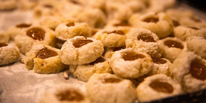 Sunflower Strawberry Thumbles