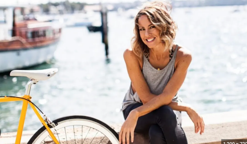 Sarah Wilson's Secret to Managing Her Hashimoto's + Unprocessed Host Clara's Long Road to Diagnosis