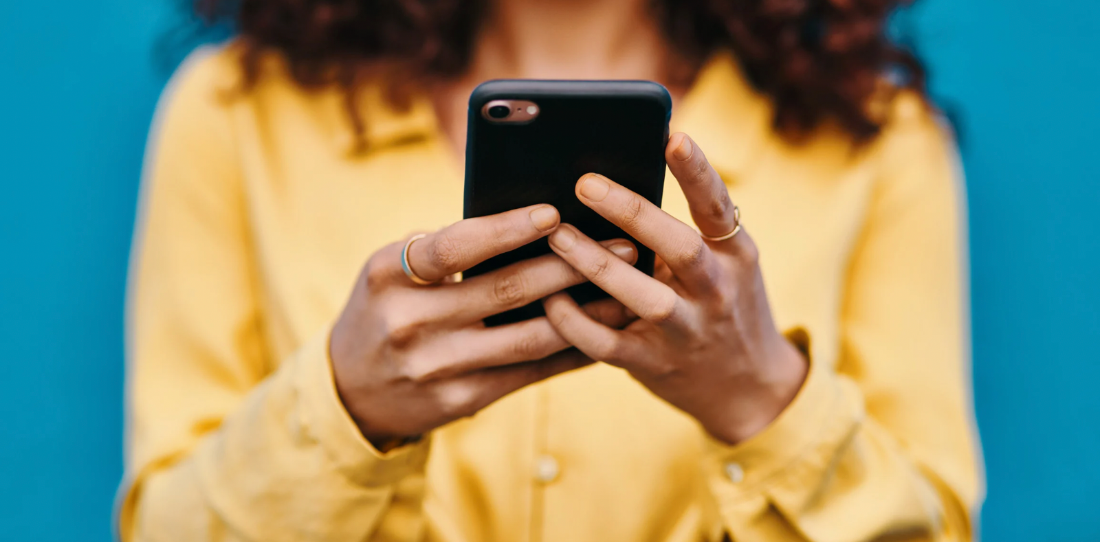 "The Body Doesn't Need to Fit the Clothing, the Clothing Needs to Fit the Body": Butterfly Foundation's Danni on Social Media, Society + Eating Disorders