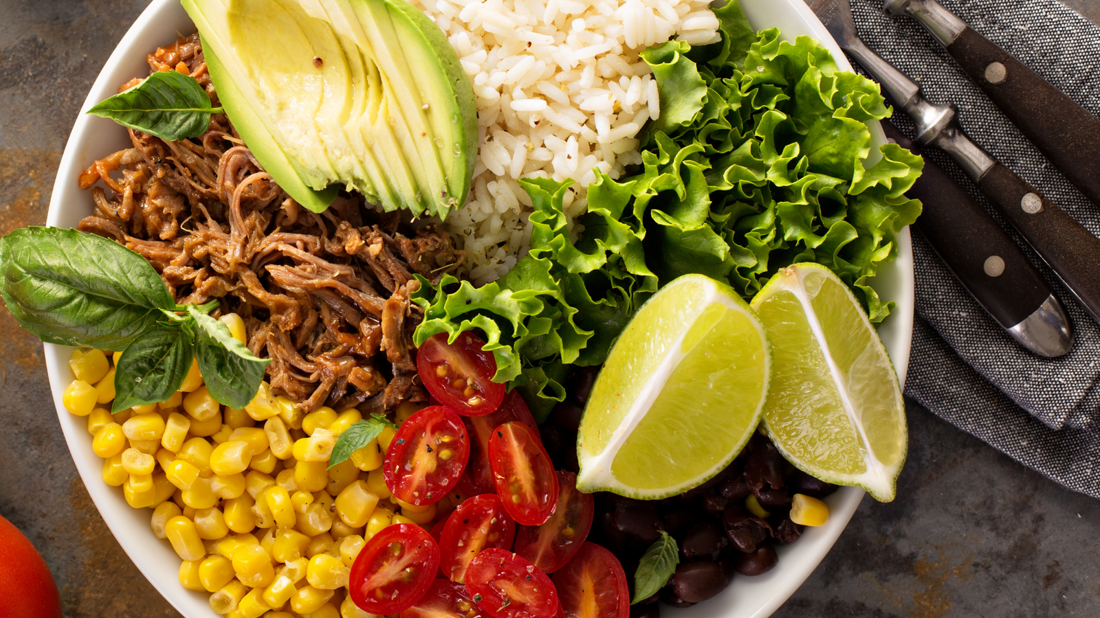 Asha Evertsz Skin Lovin' Beef Taco Bowl (feat. Beef liver + collagen powder)